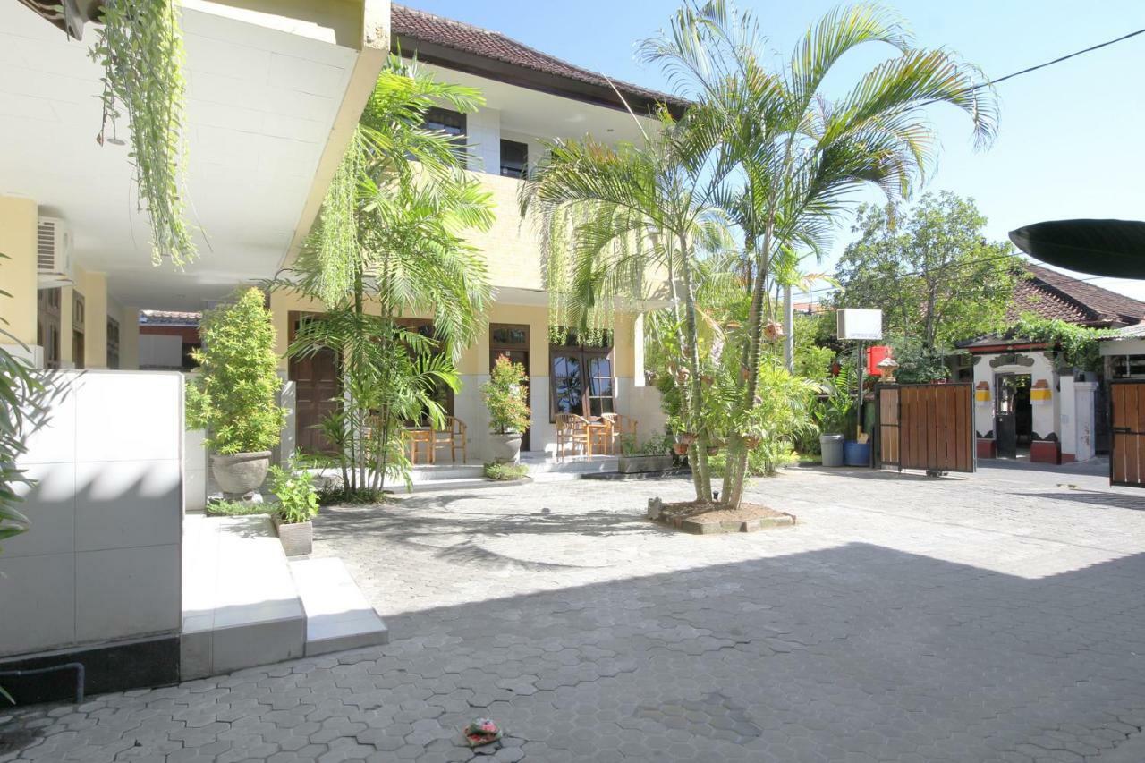 Airy Eco Kuta Dewi Sartika Gang Nusa Indah 4 Bali Hotel Exterior photo
